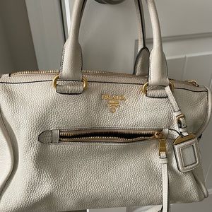 Prada bag 10000% authentic